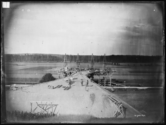 Photo d'un chantier du 22 juin 1892 1/3